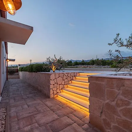 Amareta Apartment *