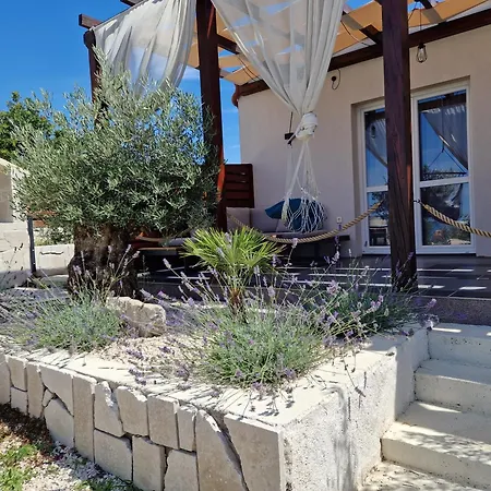 Amareta Appartement Maslenica