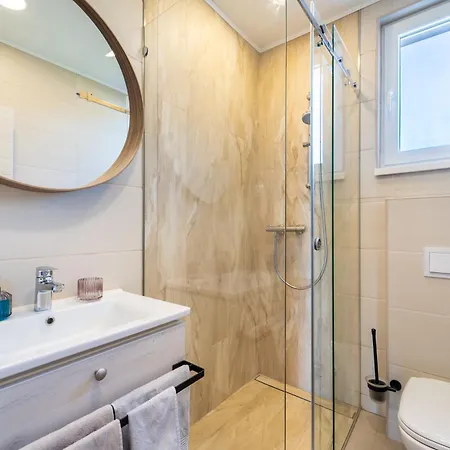 Amareta Apartment Maslenica