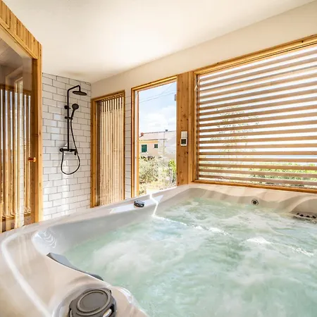 Amareta Apartman Maslenica